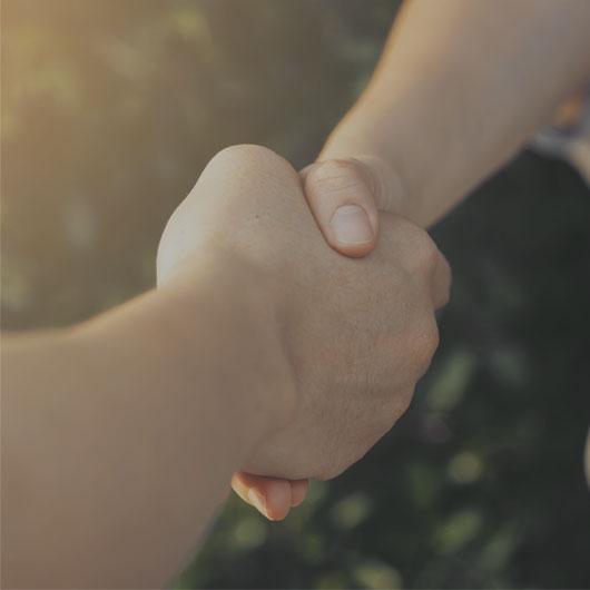 hand shake Macdonald & Sager LLP mediation law